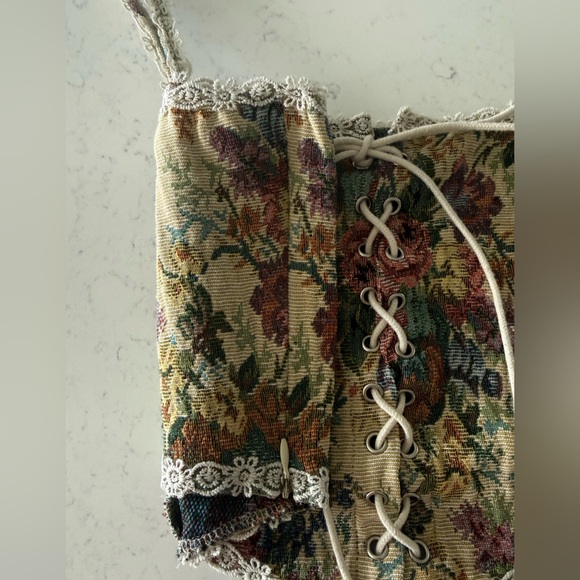 Vintage Floral Top - Picture 2 of 3